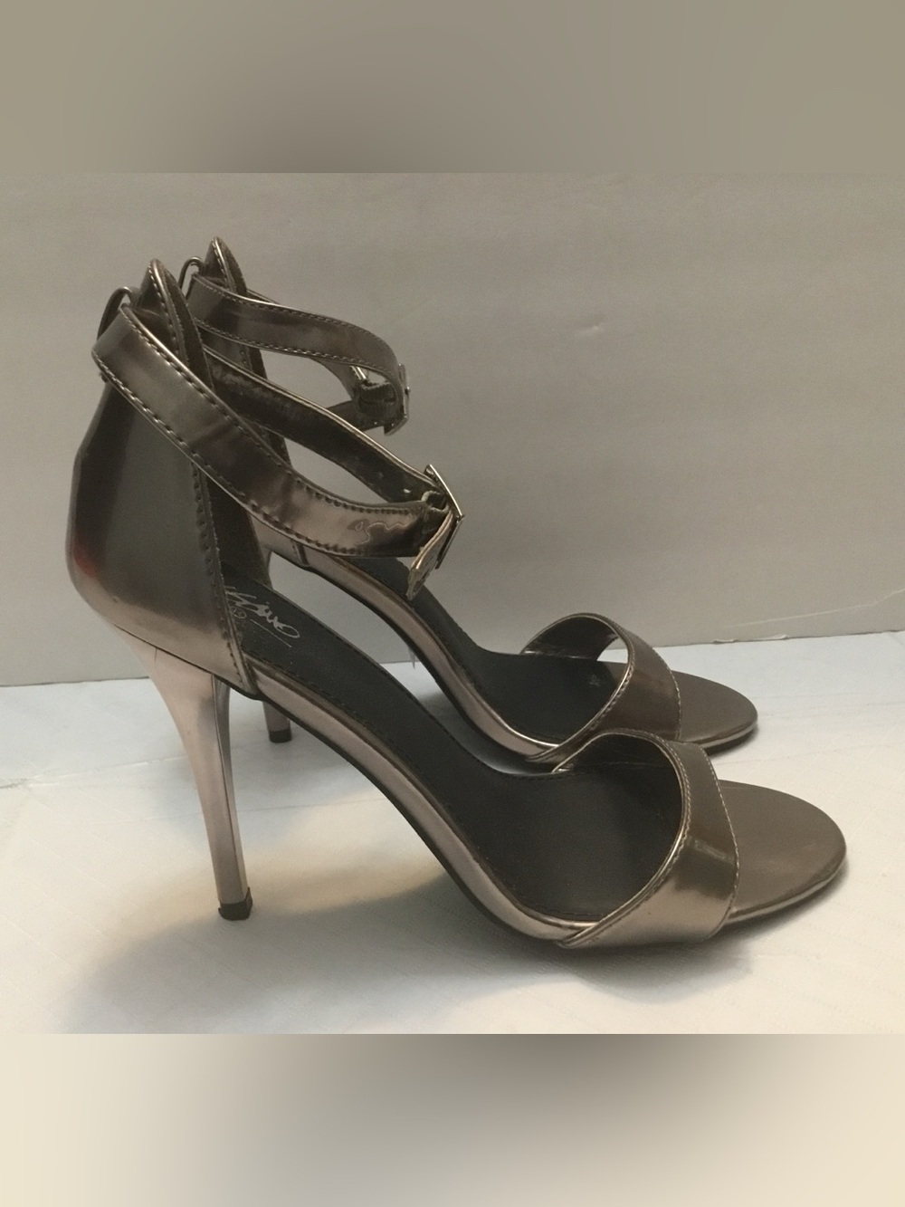 Mossimo Women's Metallic Bronze Ankle Strap High Heel Sandals Buckle Size 7